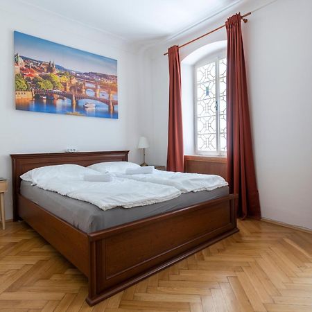 Historic Spirit At Studio Under The Prague Castle Bagian luar foto